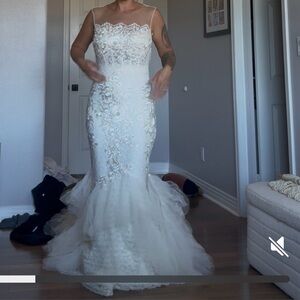 Elegant White Lace Wedding Dress